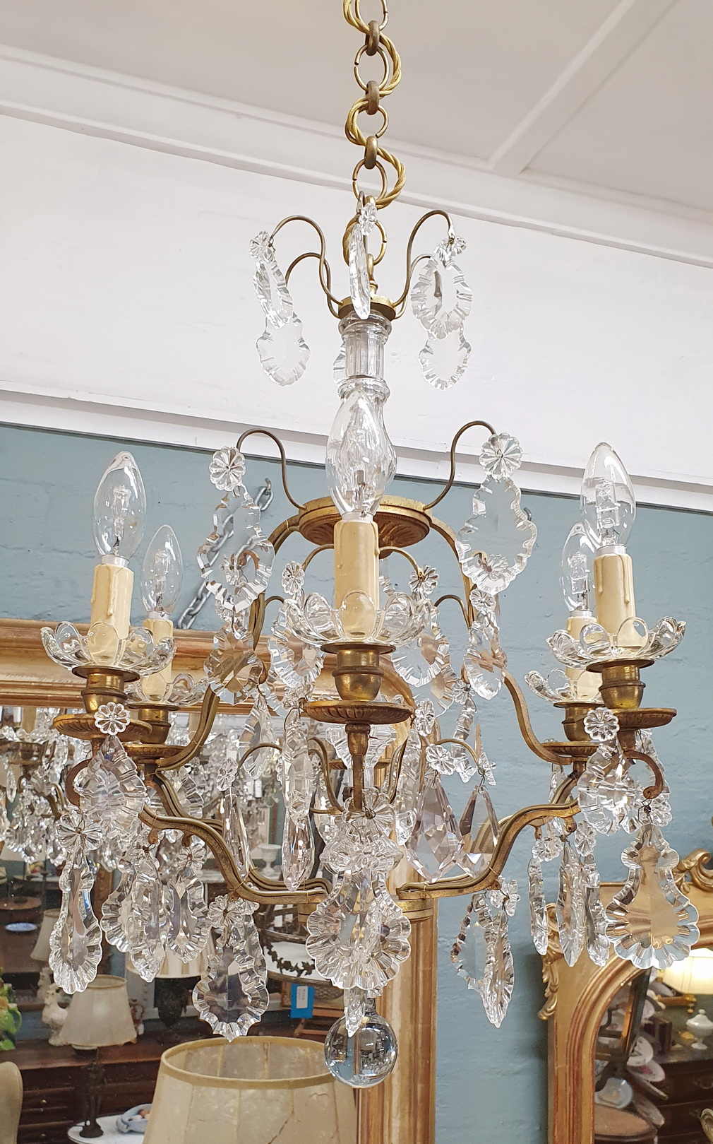 Miguel Meirelles Antiques – A Parisian Crystal Chandelier